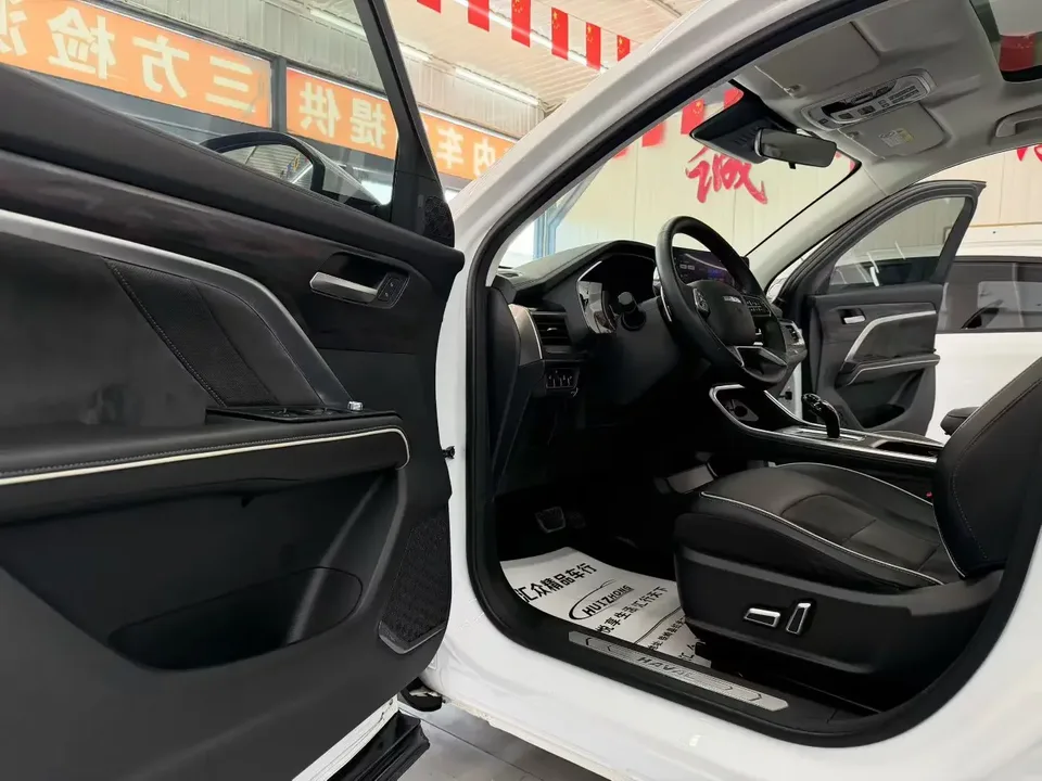 Haval H6 Haval H6 2023 National Trend Edition 1.5T Automatic Champion Edition 2024 — thumbnail 4