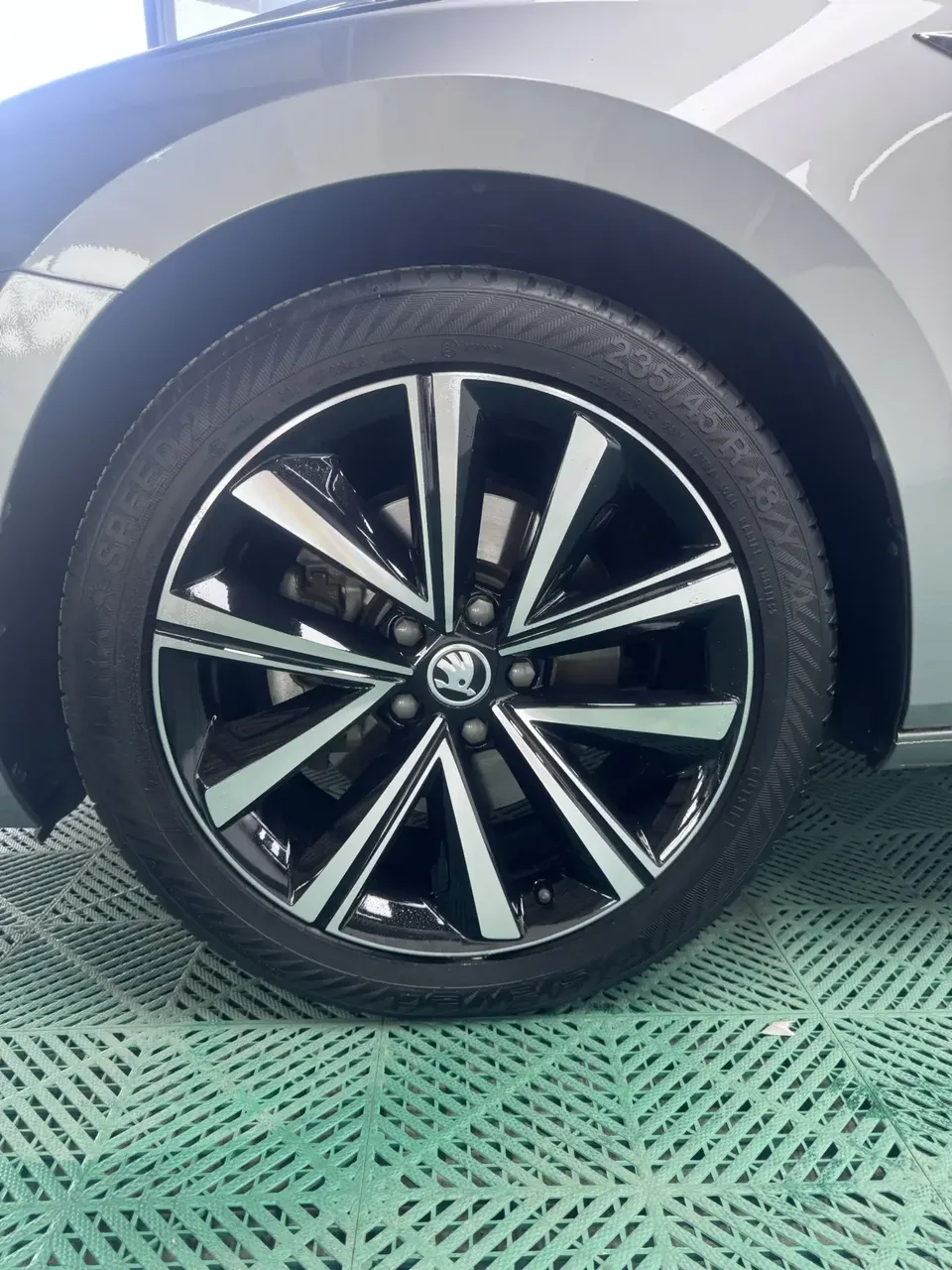 Skoda Superb Speedy 2023 Modified TSI280 DSG Premium Edition 2023 — thumbnail 4