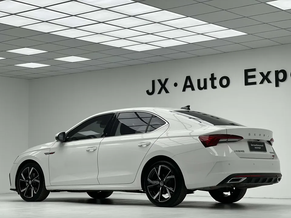 Skoda Octavia Octavia 2022 PRO TSI280 DSG Luxury Edition 2022 — thumbnail 2