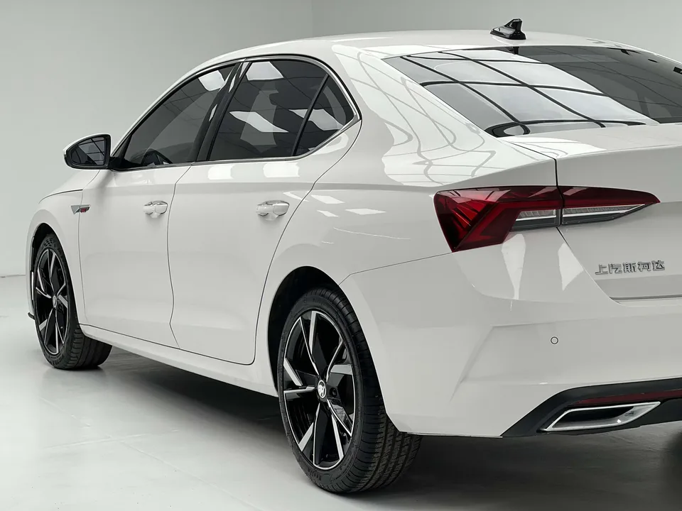 Skoda Octavia Octavia 2022 PRO TSI280 DSG Luxury Edition 2022 — thumbnail 5