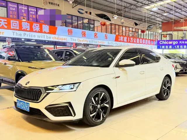 Skoda Octavia Octavia 2022 PRO TSI280 DSG Premium Edition 2022 — photo 1, buy with delivery to Moscow