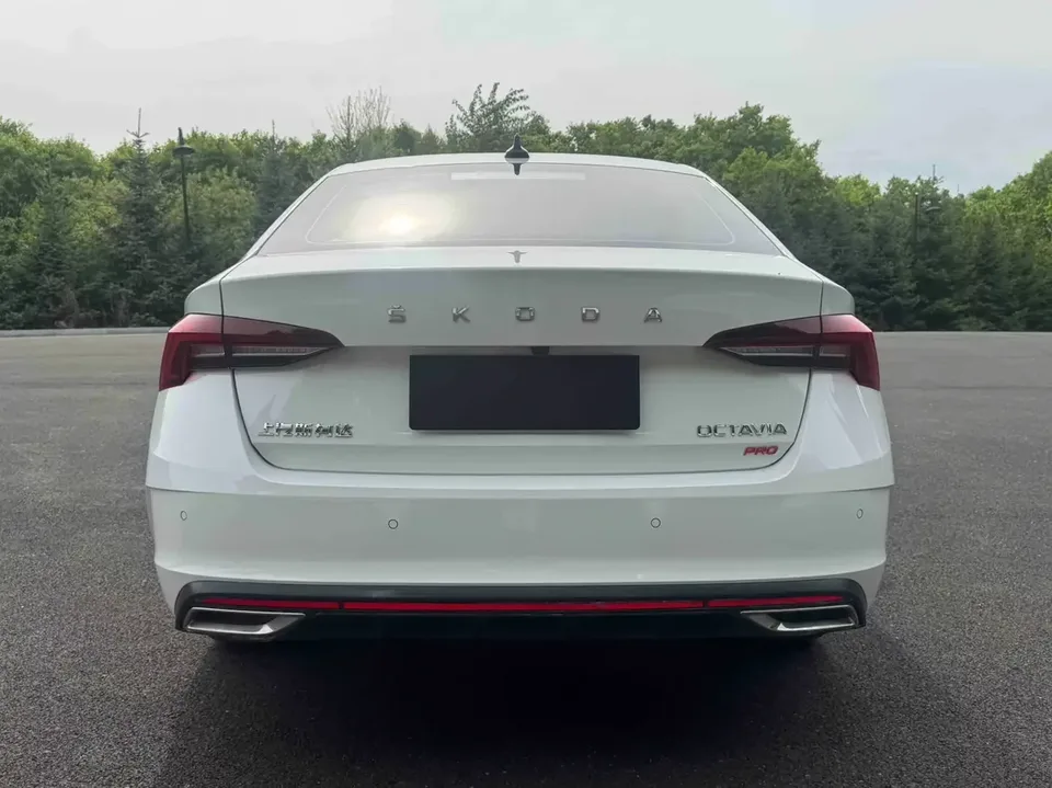 Skoda Octavia Octavia 2023 Modified PRO TSI280 DSG Premium Edition 2023 — thumbnail 2