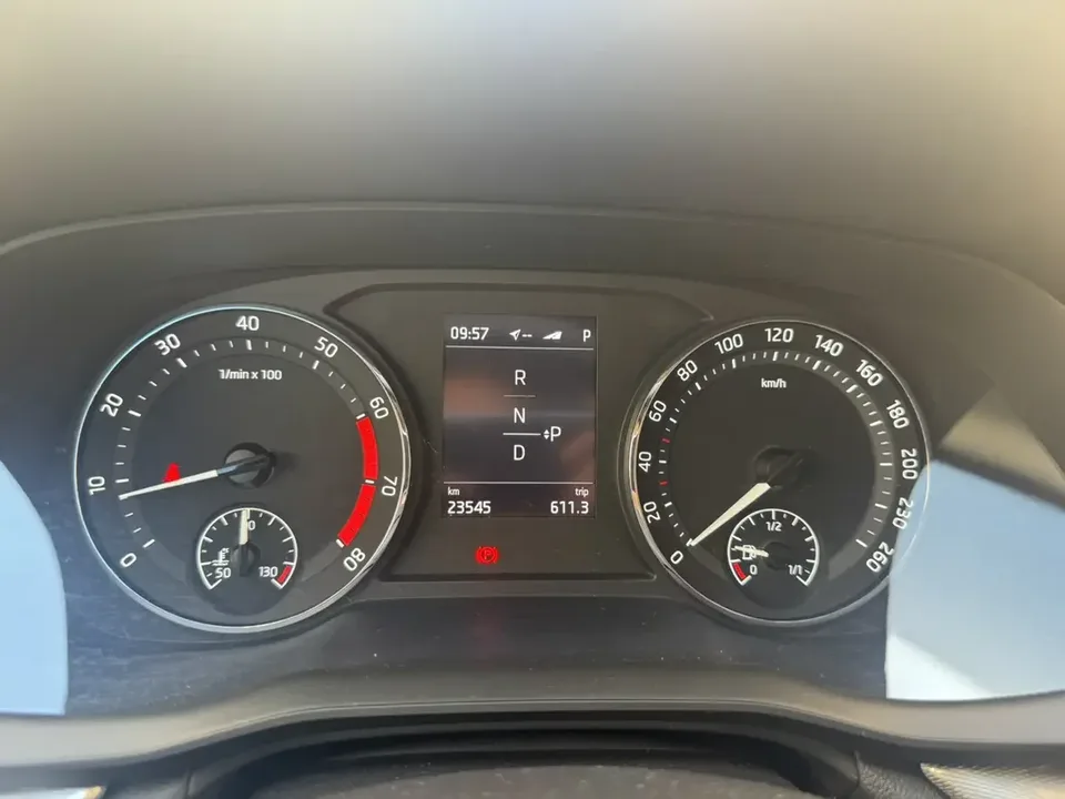 Skoda Octavia Octavia 2023 Modified PRO TSI280 DSG Premium Edition 2023 — thumbnail 4