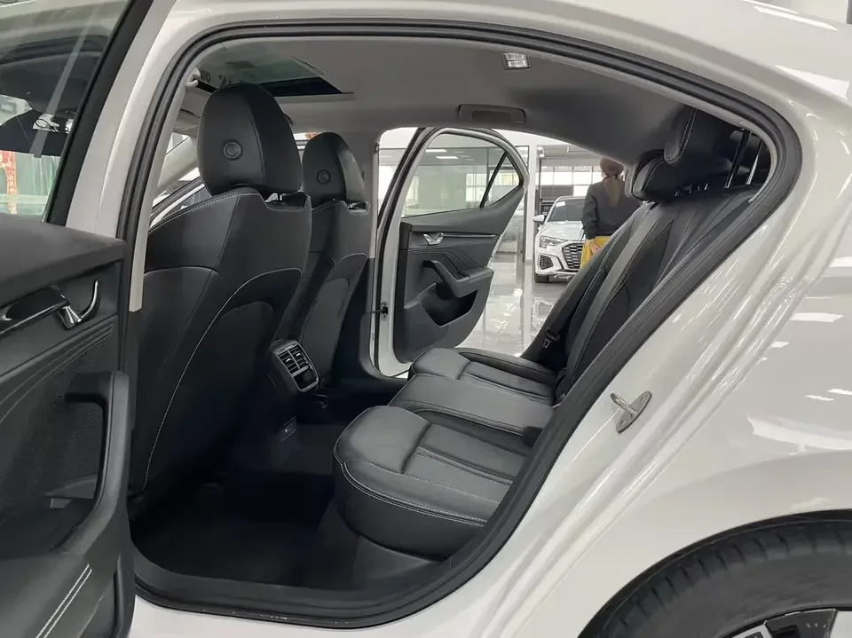 Skoda Octavia Octavia 2022 PRO TSI280 DSG Premium Edition 2022 — thumbnail 5