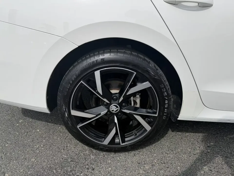 Skoda Octavia Octavia 2022 PRO TSI280 DSG Premium Edition 2022 — thumbnail 3