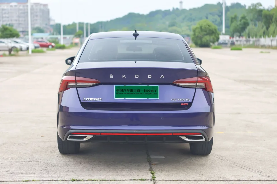 Skoda Octavia Octavia 2022 PRO TSI280 DSG Premium Edition 2022 — миниатюра 2