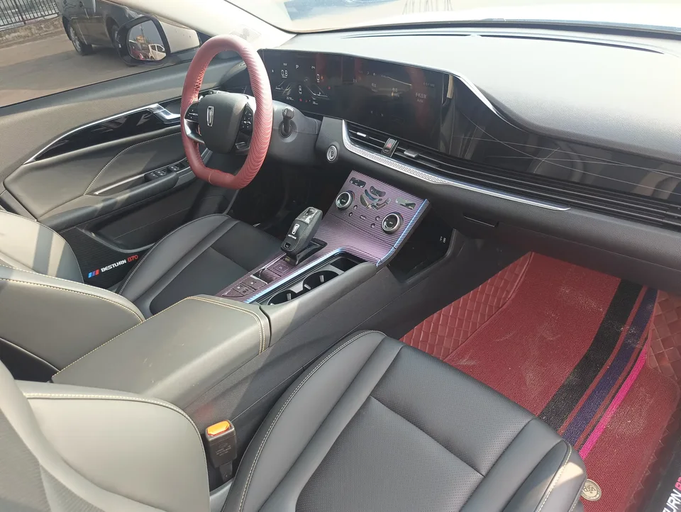 FAW Bestune B70 Pentium B70 2023 Third Generation 1.5T Automatic Enjoyable Model 70th Anniversary Edition 2024 — thumbnail 4