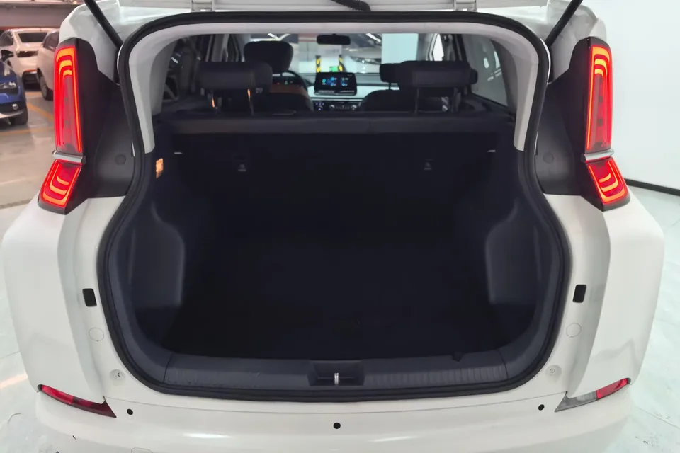 FAW Bestune NAT Pentium NAT 2022 Enjoyable Travel Battery Swap Version 100kW 401km 2024 — thumbnail 5