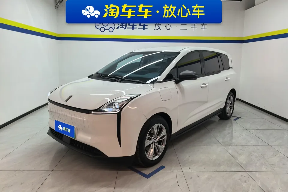 FAW Bestune NAT Pentium NAT 2022 Enjoyable Travel Battery Swap Version 100kW 401km 2024 — photo 1, buy with delivery to Moscow