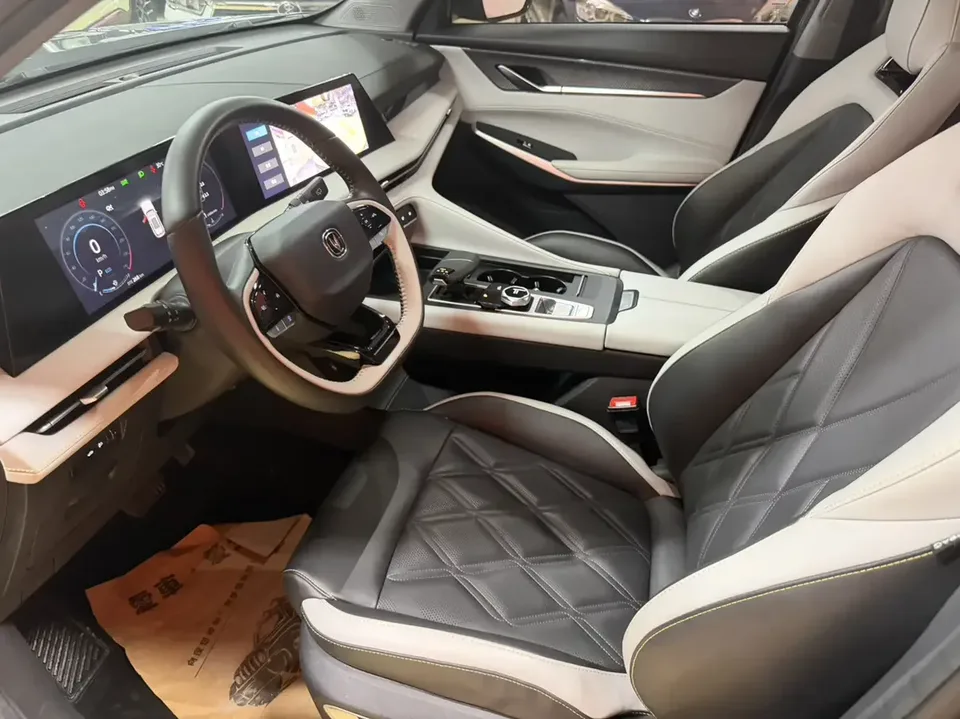 Changan CS75PLUS Changan CS75 PLUS 2023 The third generation 1.5T automatic premium model 2023 — thumbnail 5