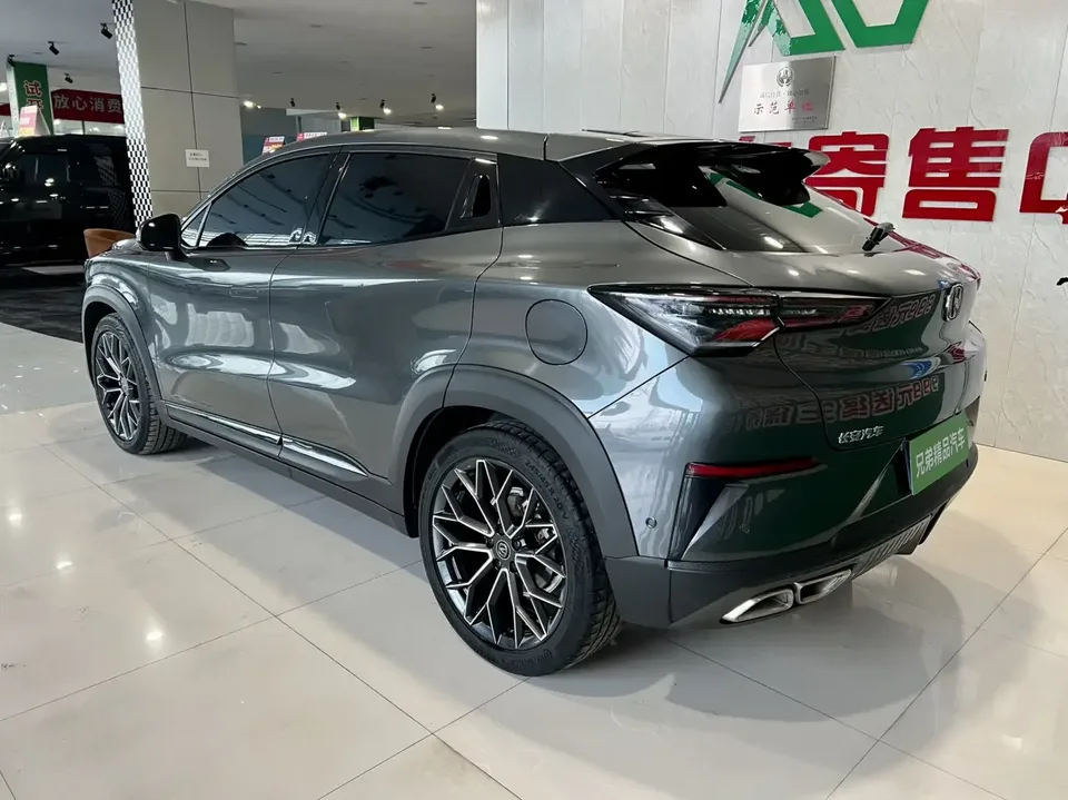 Changan UNI-T Changan UNI-T 2022 1.5T Flagship 2022 — thumbnail 2