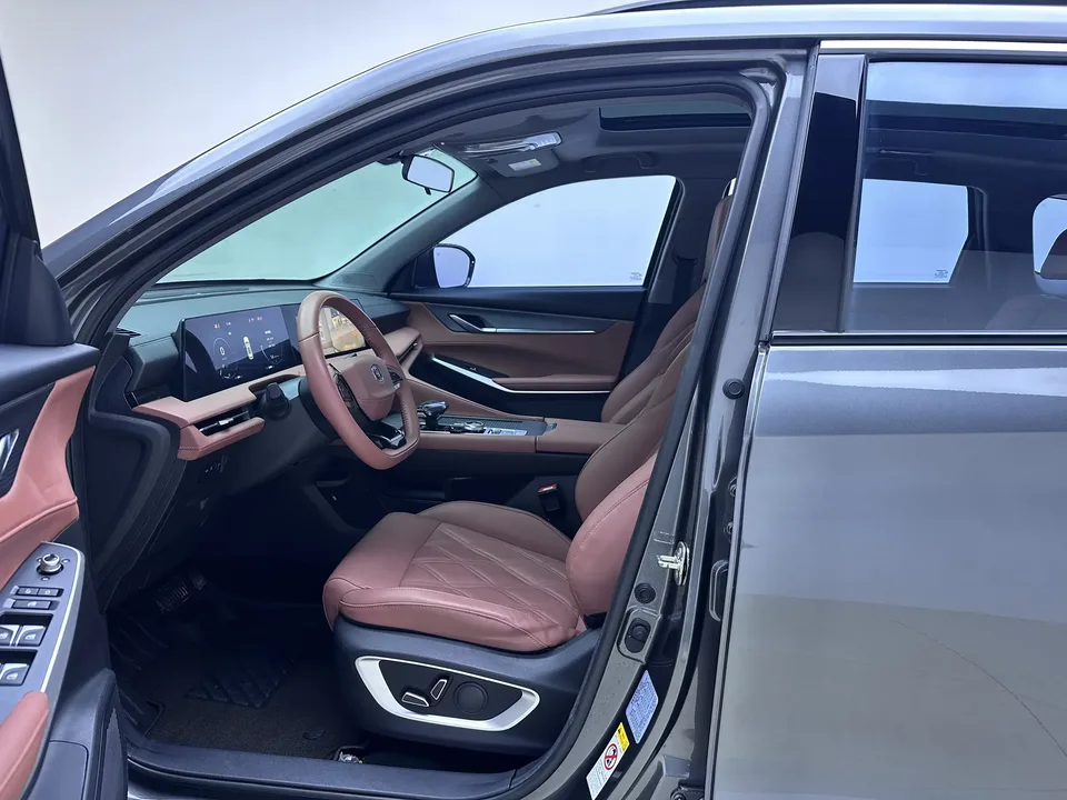 Changan CS75PLUS Changan CS75 PLUS 2023 The third generation 1.5T automatic premium model 2024 — thumbnail 5
