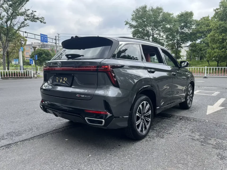 Changan CS75PLUS Changan CS75 PLUS 2024 The third generation champion version 1.5T automatic intelligent driving strong navigation 2024 — thumbnail 2