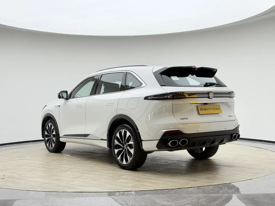 Changan CS75PLUS Changan CS75 PLUS 2025 The fourth generation Ultra 2.0T New Blue Whale Smart Engine 2025 — thumbnail 2