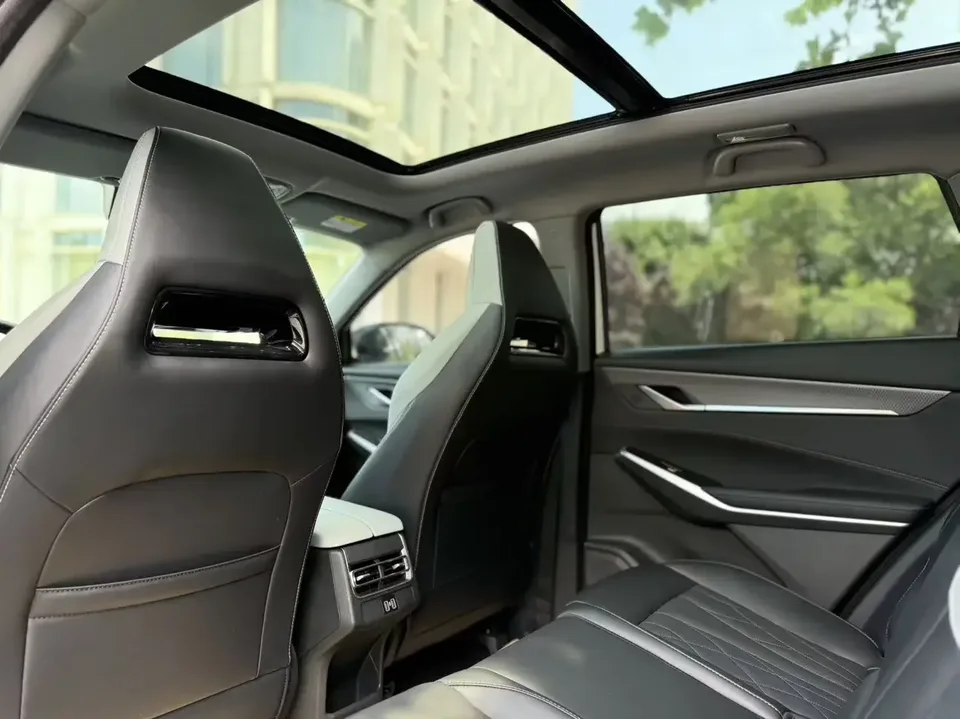 Changan CS75PLUS Changan CS75 PLUS 2024 The third generation champion version 1.5T automatic intelligent driving strong navigation 2024 — thumbnail 4