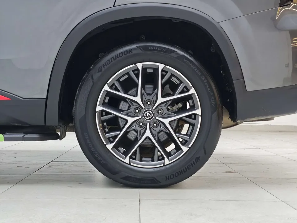 Changan CS75PLUS Changan CS75 PLUS 2022 Second generation 1.5T automatic premium model 2023 — thumbnail 3