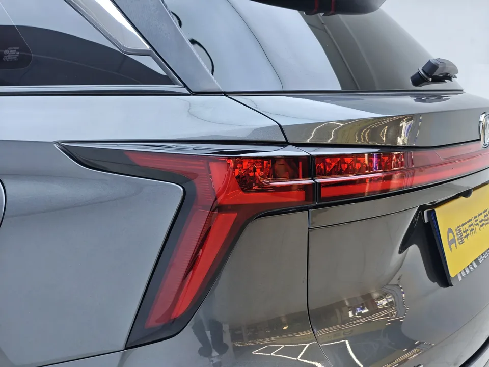 Changan CS75PLUS Changan CS75 PLUS 2022 Second generation 1.5T automatic premium model 2023 — thumbnail 4
