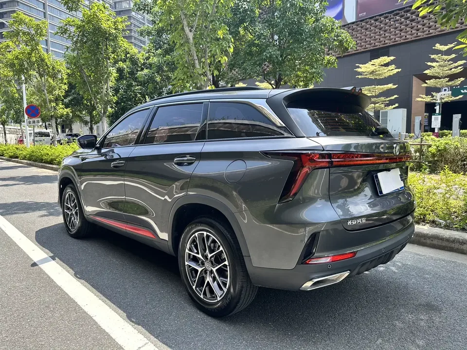 Changan CS75PLUS Changan CS75 PLUS 2022 Second generation 1.5T automatic luxury model 2024 — thumbnail 2