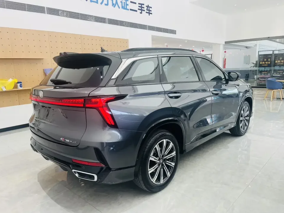 Changan CS75PLUS Changan CS75 PLUS 2024 The third generation champion version 1.5T automatic intelligent driving strong navigation 2024 — thumbnail 4