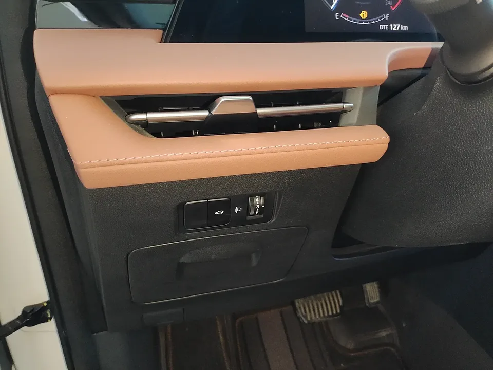 Changan CS75PLUS Changan CS75 PLUS 2024 The third generation champion version 1.5T automatic intelligent driving strong navigation 2025 — thumbnail 4