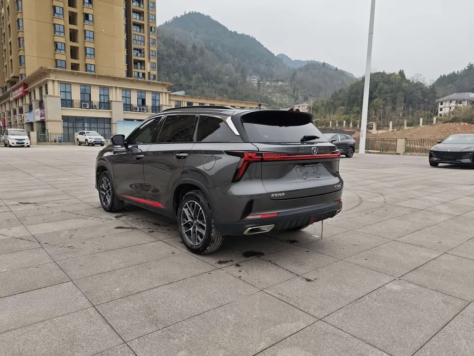 Changan CS75PLUS Changan CS75 PLUS 2022 Second generation 1.5T automatic luxury model 2022 — миниатюра 2