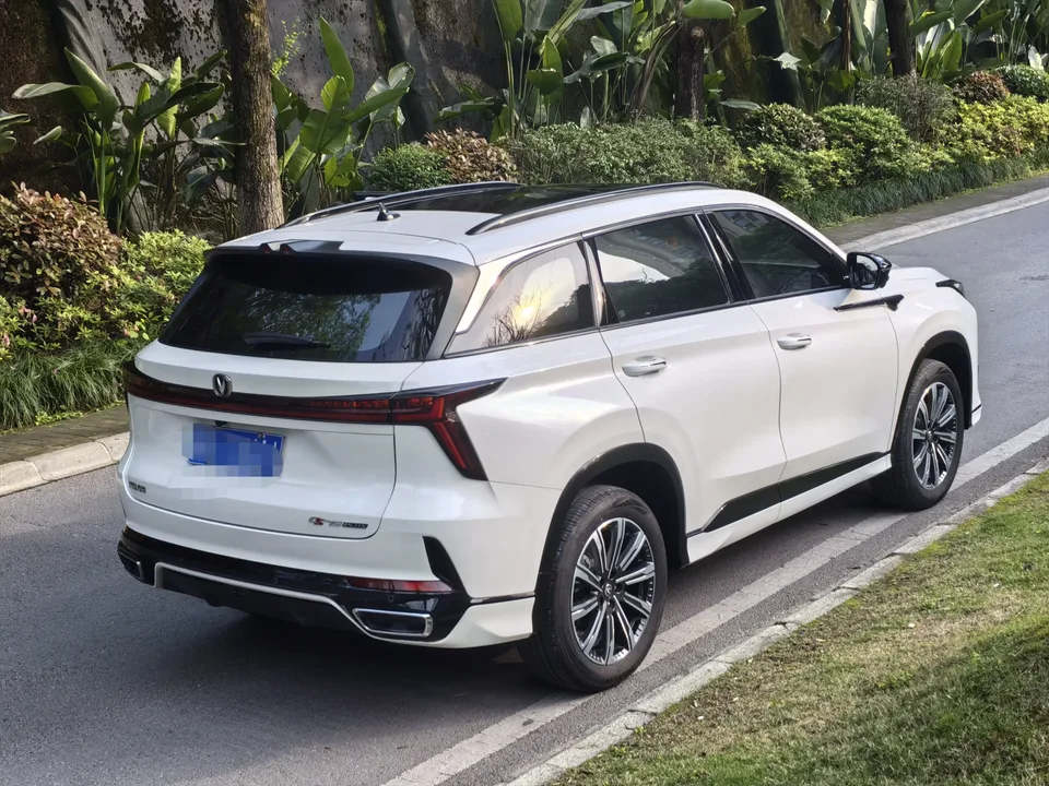 Changan CS75PLUS Changan CS75 PLUS 2024 The third generation champion version 1.5T automatic intelligent driving strong navigation 2024 — thumbnail 2