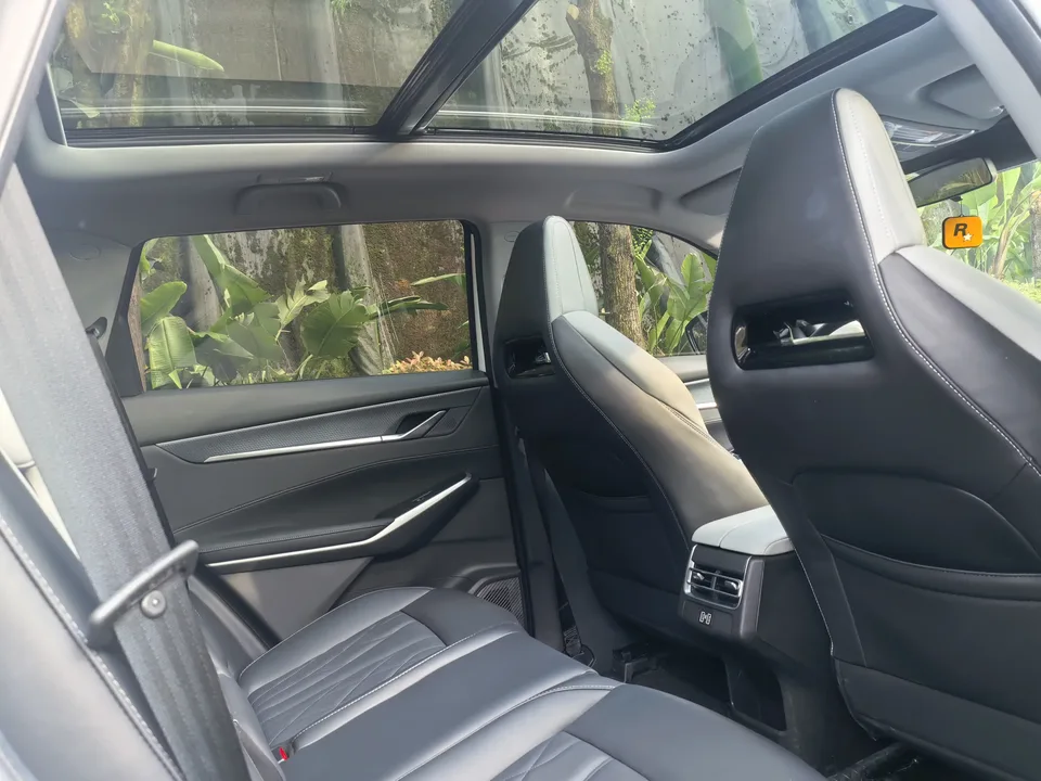 Changan CS75PLUS Changan CS75 PLUS 2024 The third generation champion version 1.5T automatic intelligent driving strong navigation 2024 — thumbnail 5