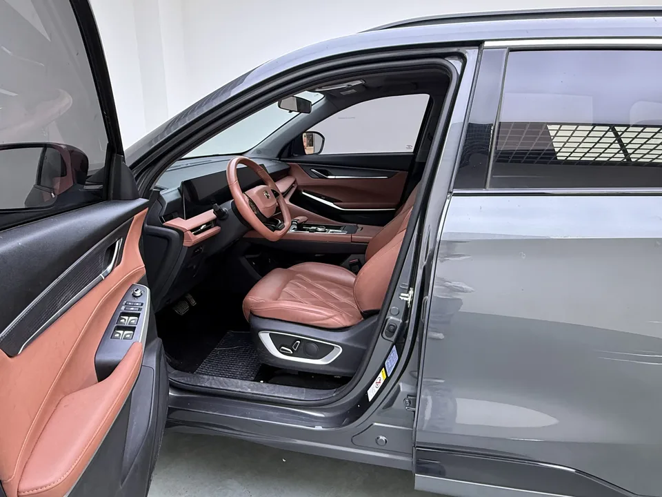 Changan CS75PLUS Changan CS75 PLUS 2023 The third generation 1.5T automatic premium model 2024 — thumbnail 5