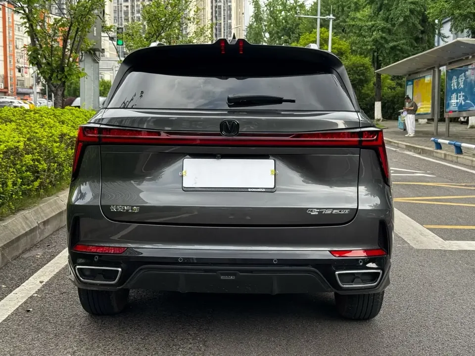 Changan CS75PLUS Changan CS75 PLUS 2023 The third generation 1.5T automatic premium model 2024 — thumbnail 2