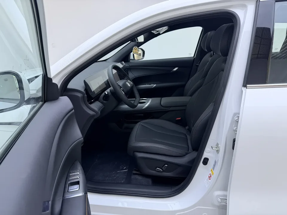 Changan CS75PLUS Changan CS75 PLUS 2025 Fourth Generation 1.5T New Blue Whale Smart Excellence Edition 2026 — миниатюра 5
