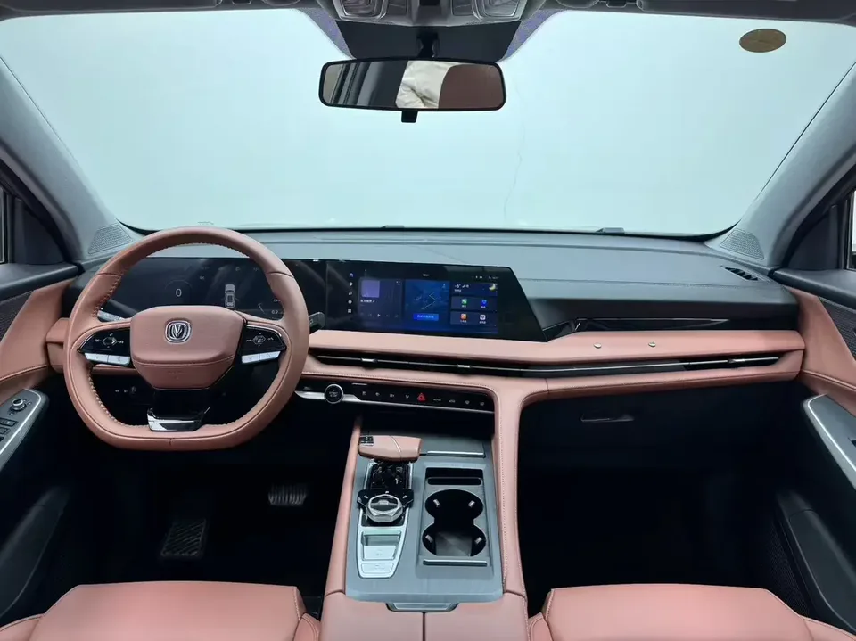 Changan CS75PLUS Changan CS75 PLUS 2023 The third generation 1.5T automatic premium model 2023 — thumbnail 3