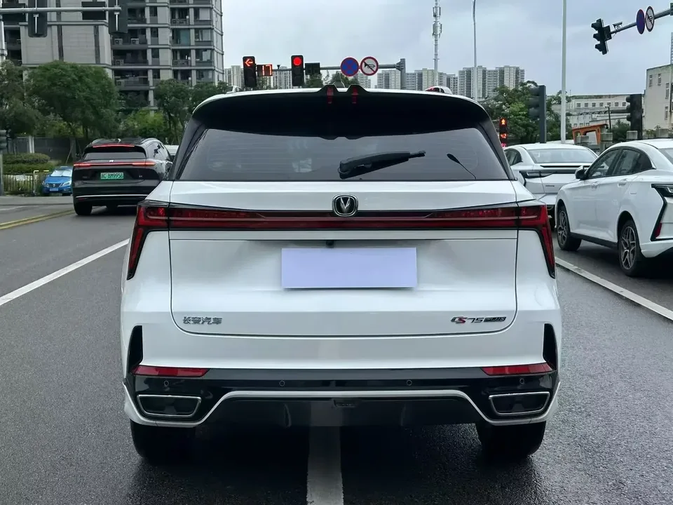 Changan CS75PLUS Changan CS75 PLUS 2024 The third generation champion version 1.5T automatic intelligent driving strong navigation 2024 — thumbnail 2
