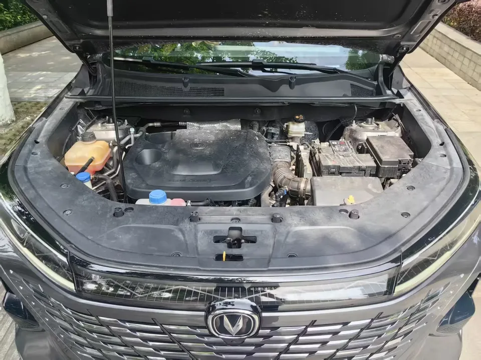 Changan CS75PLUS Changan CS75 PLUS 2023 The third generation 1.5T automatic premium model 2023 — thumbnail 3
