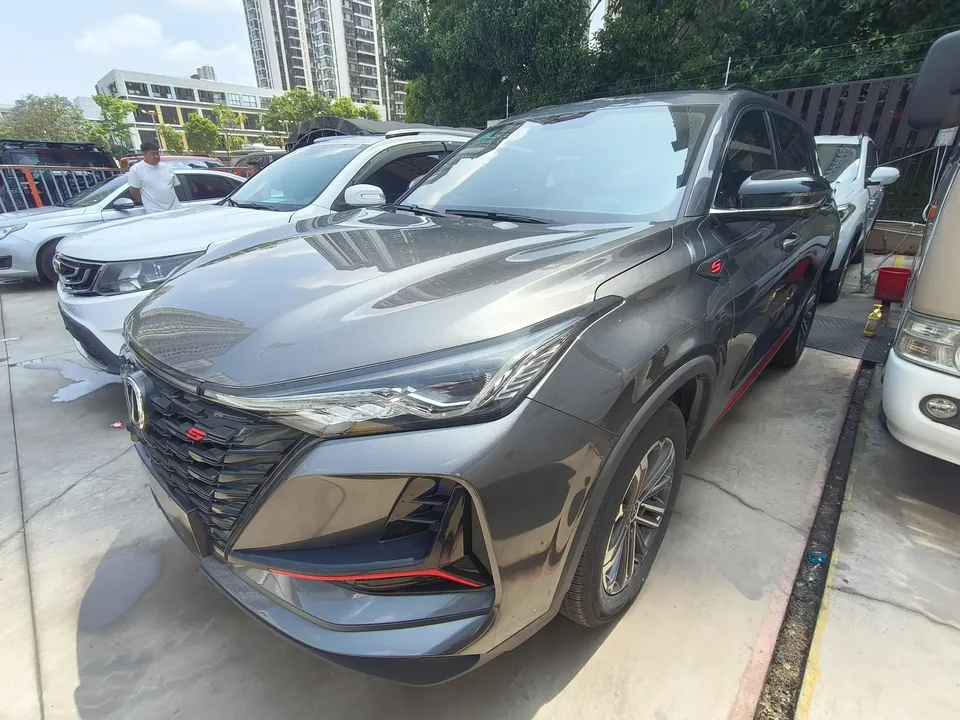 Changan CS75PLUS Changan CS75 PLUS 2022 1.5T Automatic Premium 2022 — photo 1, buy with delivery to Moscow
