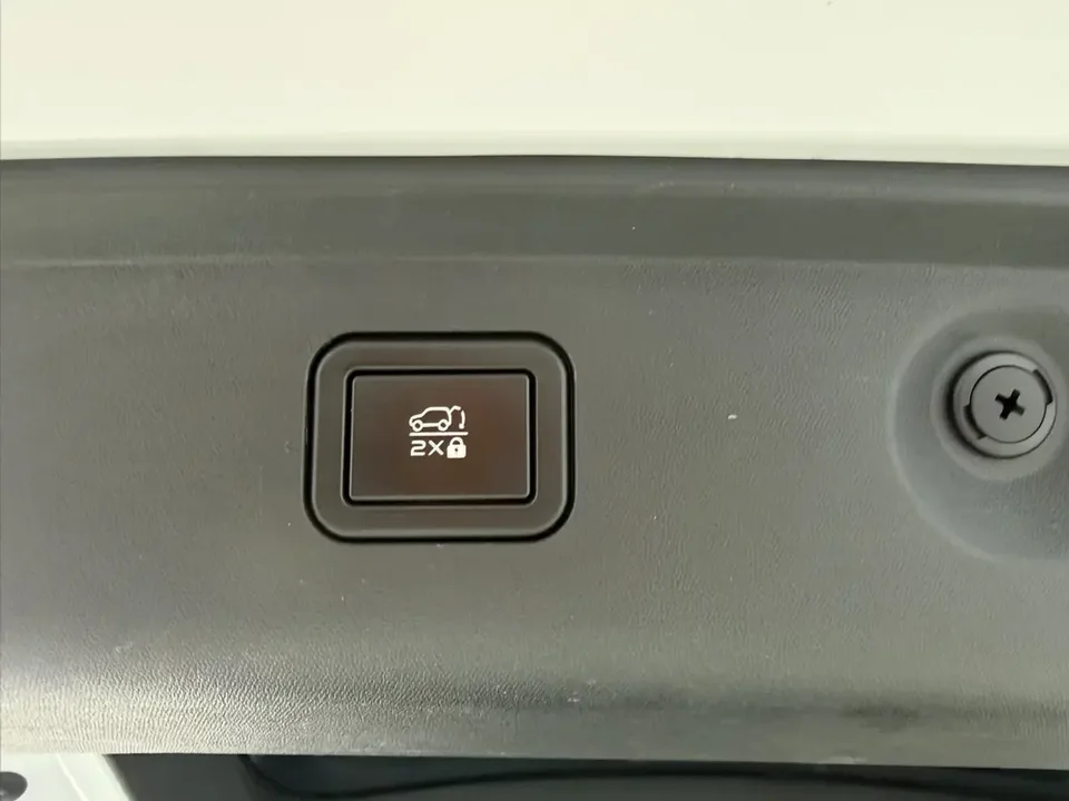 Changan CS75PLUS Changan CS75 PLUS 2025 The fourth generation 1.5T new Blue Whale smart flagship model 2025 — миниатюра 4