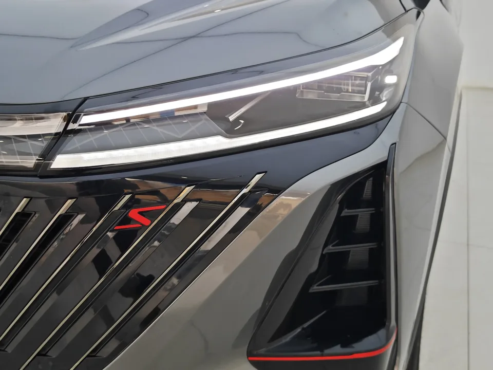 Changan CS75PLUS Changan CS75 PLUS 2022 Second generation 1.5T automatic premium model 2022 — thumbnail 3