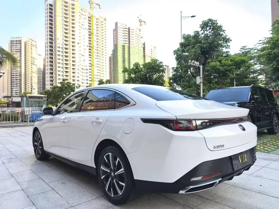 Changan Escape Escape 2025 1.5T DCT 500Bar Premium 2025 — thumbnail 2