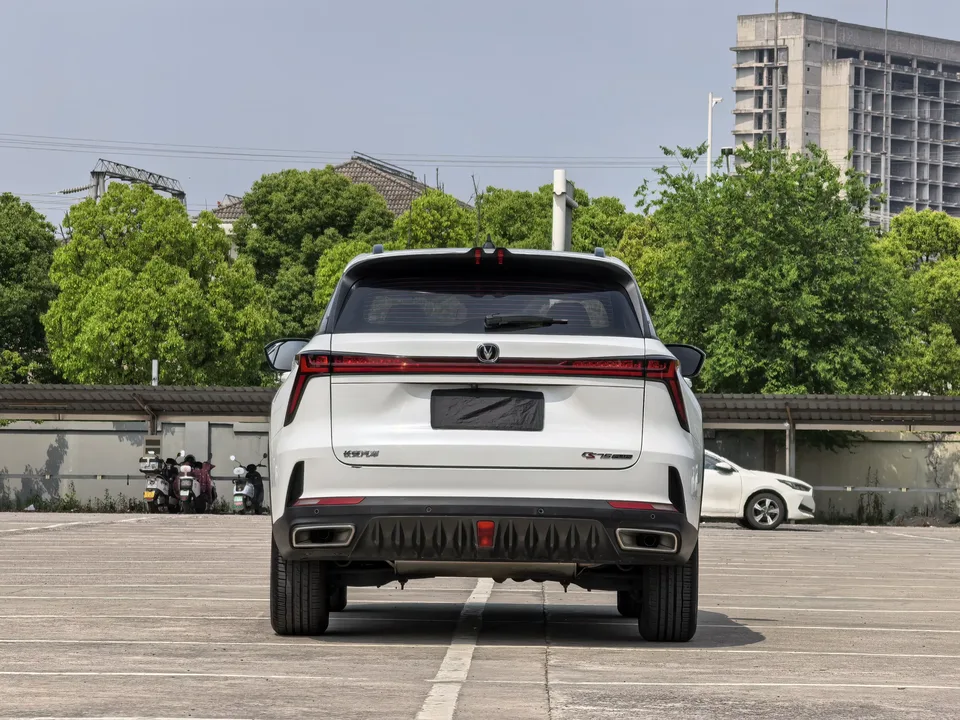 Changan CS75PLUS Changan CS75 PLUS 2022 Second generation 1.5T automatic premium model 2023 — thumbnail 2
