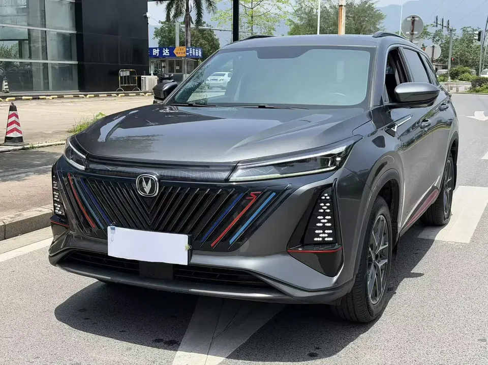 Changan CS75PLUS Changan CS75 PLUS 2022 Second generation 1.5T automatic premium model 2022 — photo 1, buy with delivery to Moscow