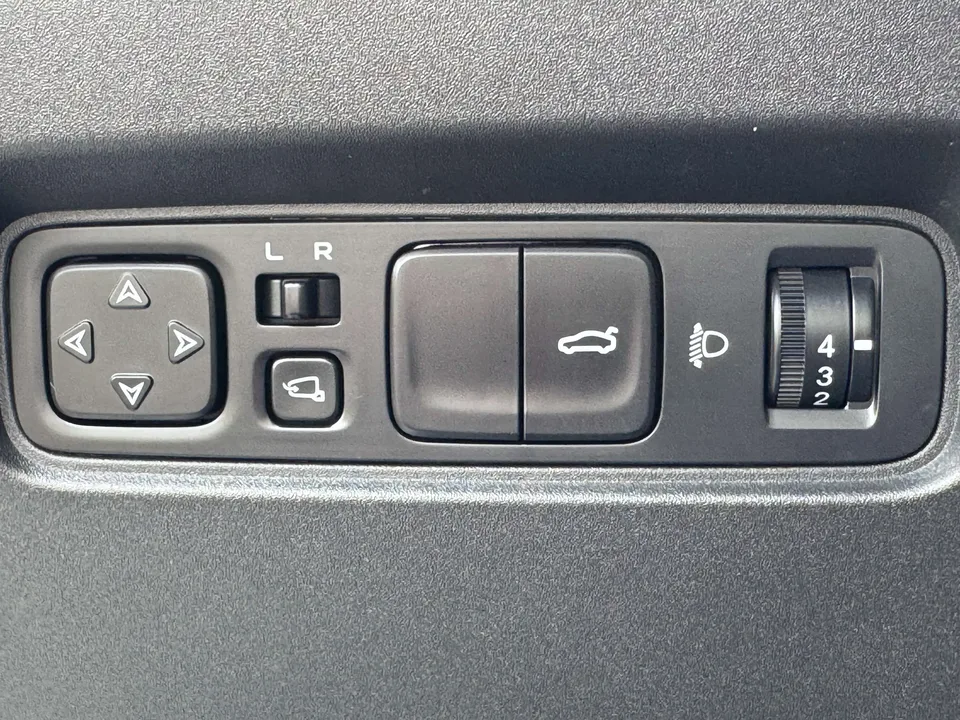 Changan UNI-V Changan UNI-V 2023 1.5T Premium 2023 — thumbnail 4