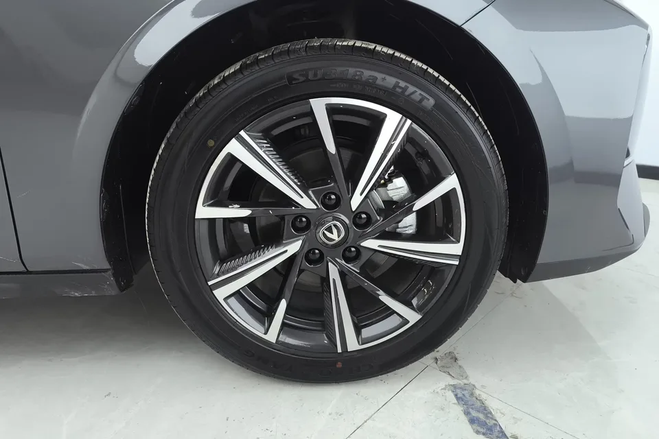 Changan Escape Escape 2024 1.5T DCT Premium 2025 — thumbnail 3