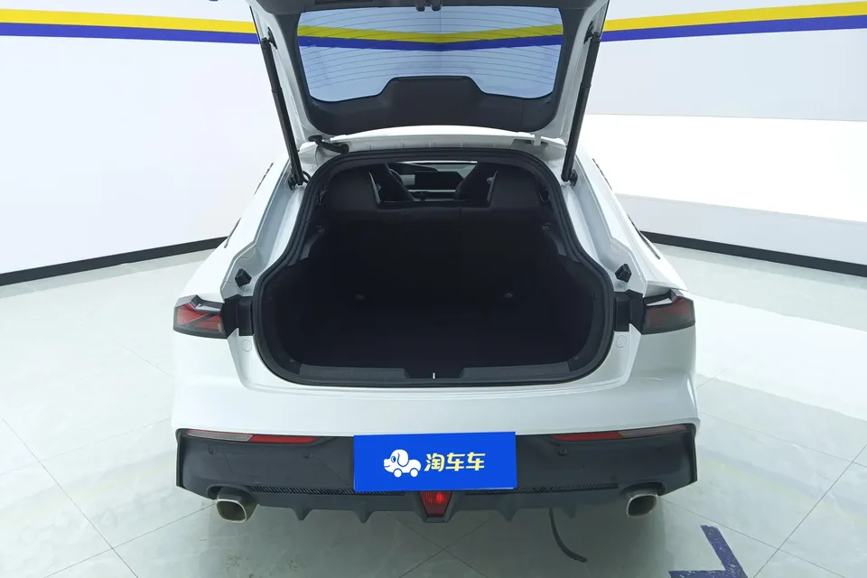 Changan UNI-V Changan UNI-V 2023 1.5T Premium 2024 — thumbnail 5