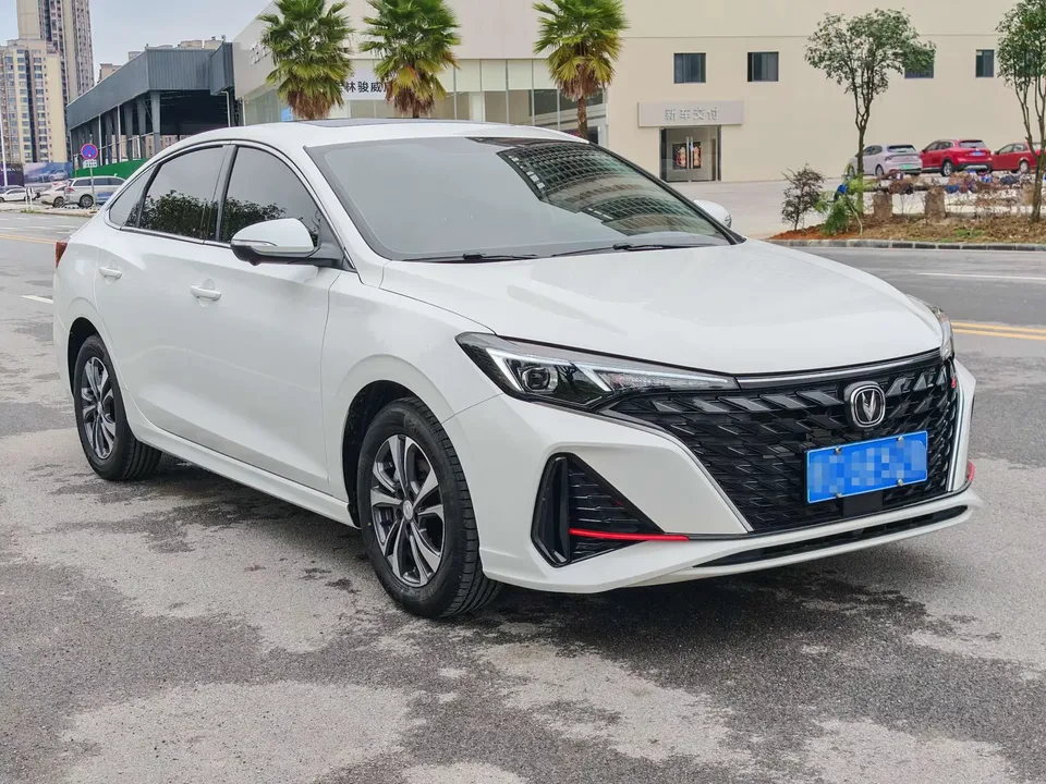 Changan Escape Escape 2024 PLUS 1.4T DCT High Energy Edition 2025 — photo 1, buy with delivery to Moscow
