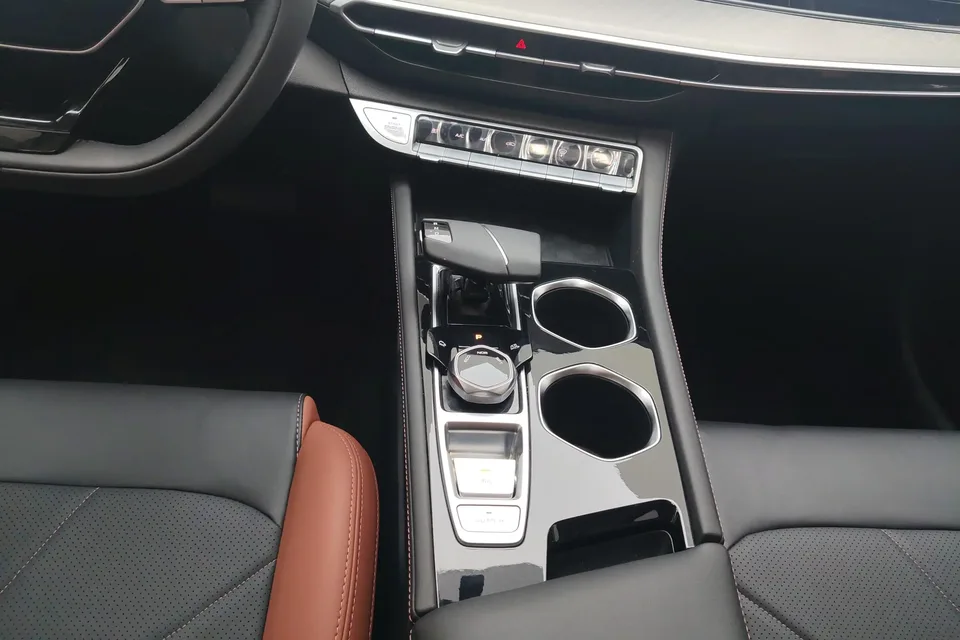 Changan Escape Escape 2024 PLUS 1.4T DCT High Energy Edition 2024 — thumbnail 4