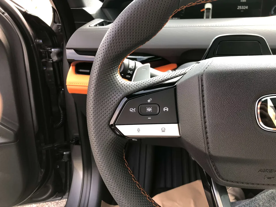 Changan UNI-V Changan UNI-V 2023 1.5T Sports Edition 2024 — thumbnail 3