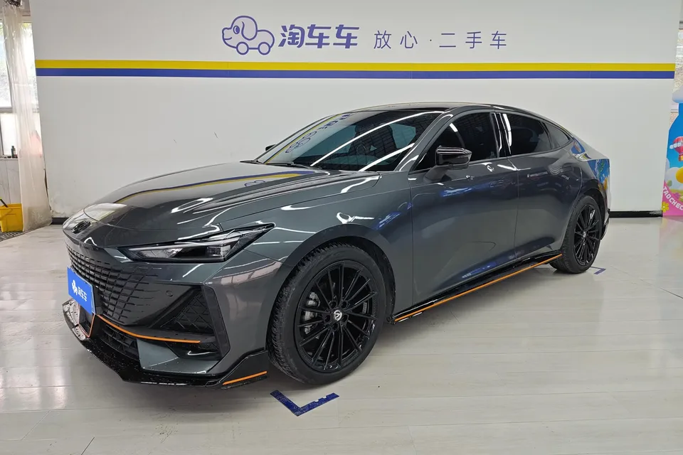 Changan UNI-V Changan UNI-V 2022 1.5T Sports Edition 2023 — photo 1, buy with delivery to Moscow