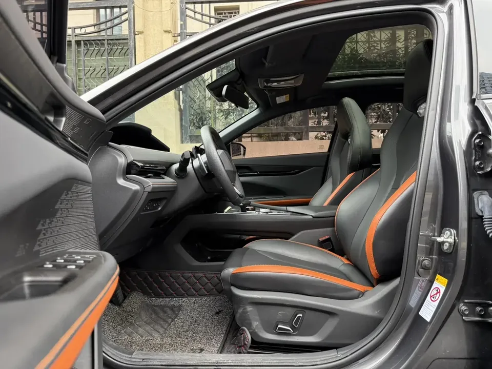 Changan UNI-V Changan UNI-V 2023 1.5T Premium 2024 — thumbnail 5
