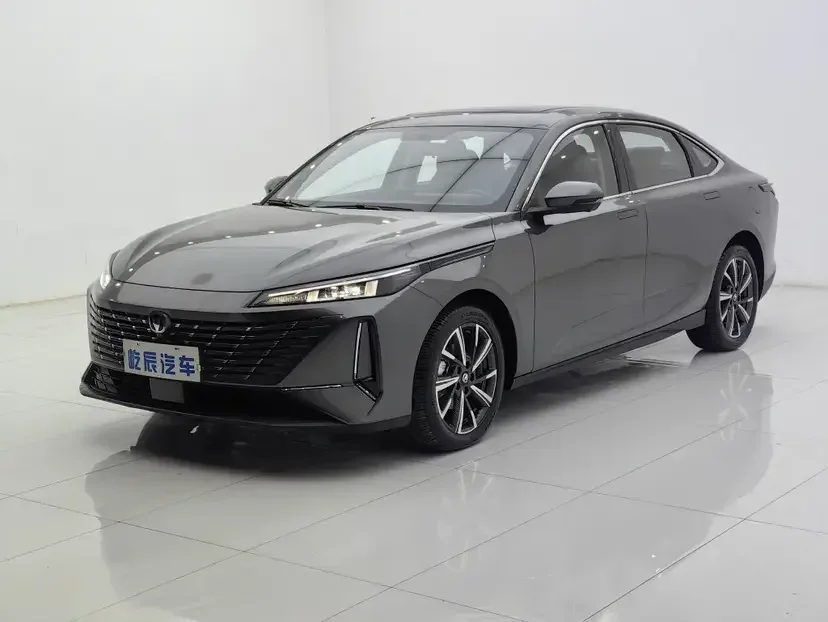 Changan Escape Escape 2024 1.5T DCT flagship model 2024 — photo 1, buy with delivery to Moscow