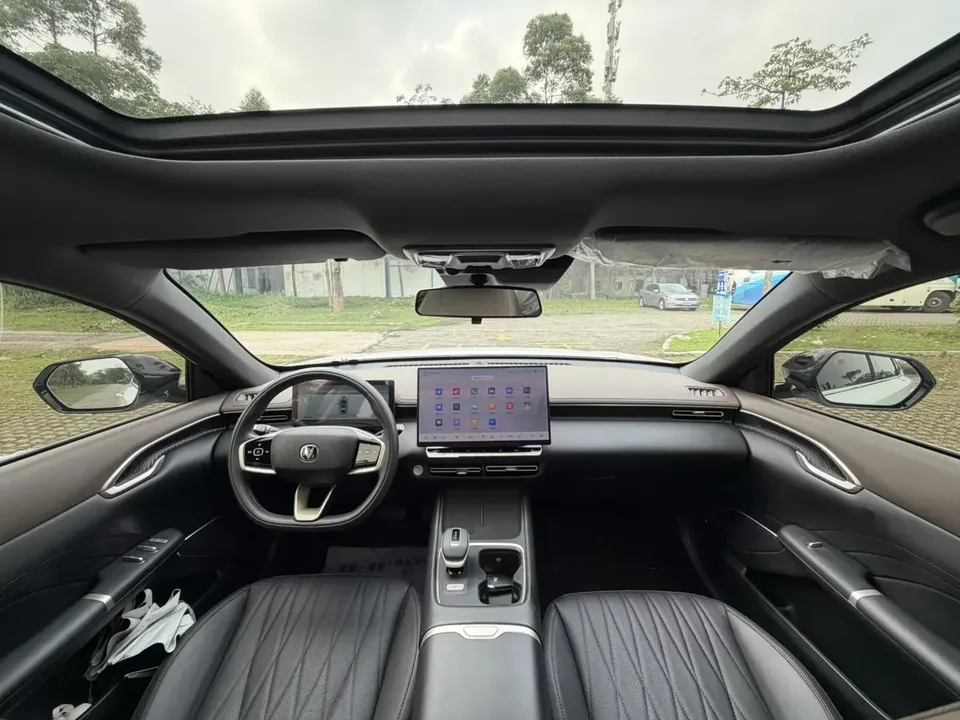 Changan Escape Escape 2026 Fourth-generation 1.5T DCT 500Bar Smart Edition 2025 — thumbnail 3