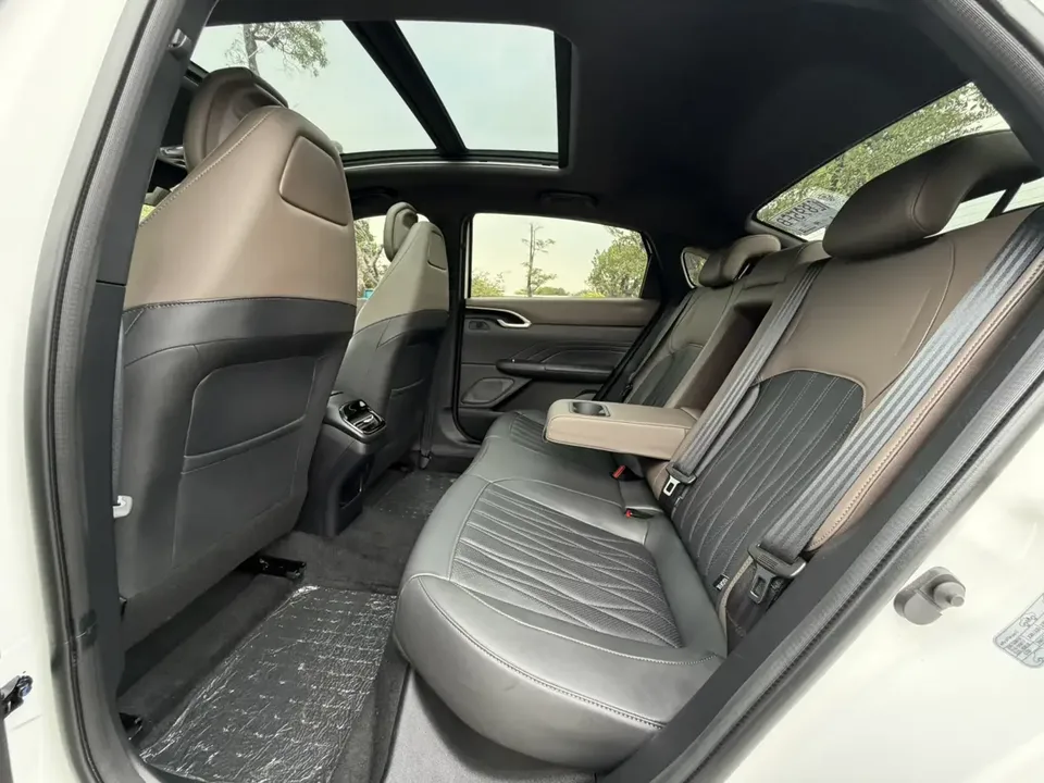 Changan Escape Escape 2026 Fourth-generation 1.5T DCT 500Bar Smart Edition 2025 — thumbnail 4